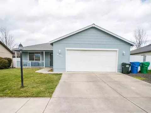 645 Karic Way, Eagle Point, OR 97524 photo 1