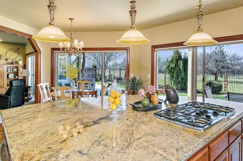 83 Pebble Creek Dr, Eagle Point, OR 97524 photo 16