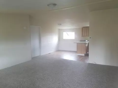 165 Taylor Ave, Talent, OR 97540 photo 2