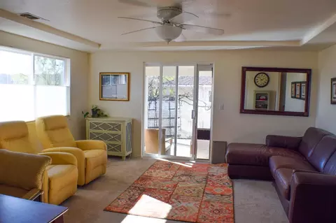 645 Teakwood Dr, Eagle Point, OR 97524 photo 2