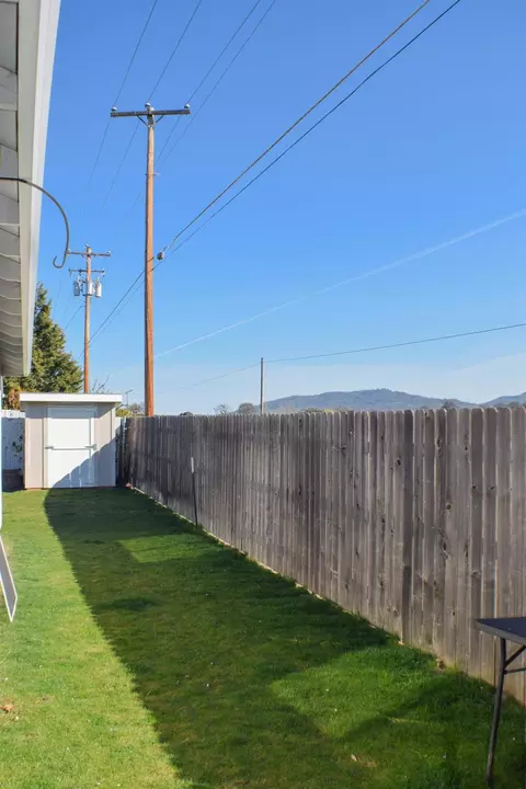 645 Teakwood Dr, Eagle Point, OR 97524 photo 11
