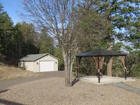 7300 Lost Creek Rd, Eagle Point, OR 97524 photo 28