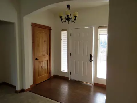 7300 Lost Creek Rd, Eagle Point, OR 97524 photo 6
