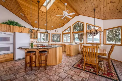 36588 Modoc Point Rd, Chiloquin, OR 97624 photo 11