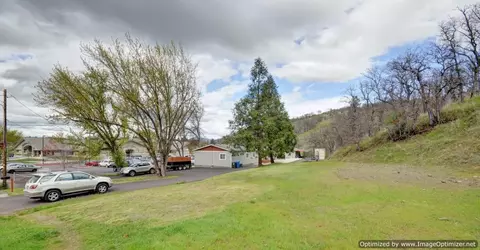257 E Main St, Eagle Point, OR 97524 photo 30