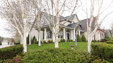 1131 Michael Ln, Eagle Point, OR 97524 photo 3