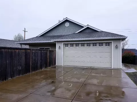 605 Barton Rd, Eagle Point, OR 97524 photo 23