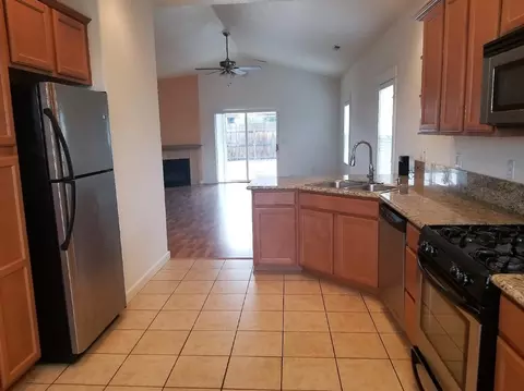 605 Barton Rd, Eagle Point, OR 97524 photo 9