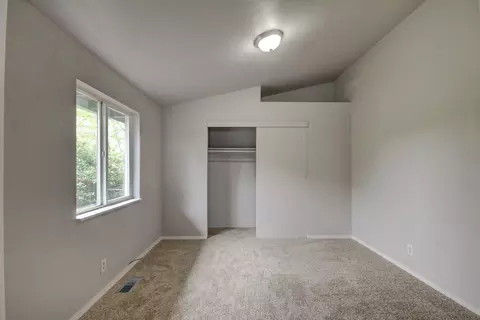 561 Van Wey Cir, Eagle Point, OR 97524 photo 11