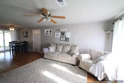 36 S De Anjou Ave, Eagle Point, OR 97524 photo 9