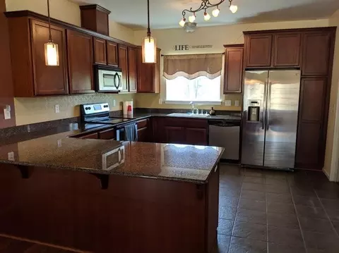 473 Leafwood Dr, Eagle Point, OR 97524 photo 5