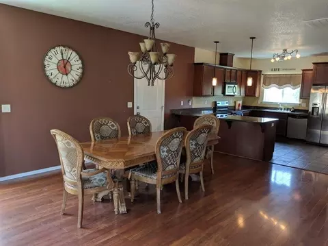 473 Leafwood Dr, Eagle Point, OR 97524 photo 7