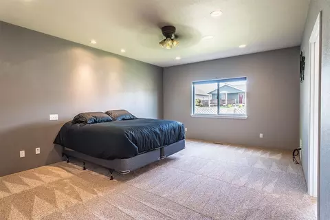 614 Barton Rd, Eagle Point, OR 97524 photo 16