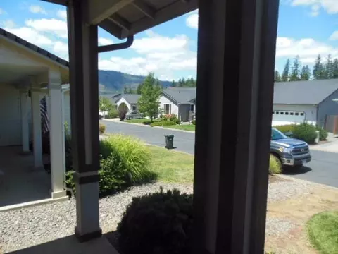 237 Cedar Brook Ln, Cave Junction, OR 97523 photo 11
