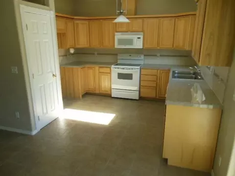 237 Cedar Brook Ln, Cave Junction, OR 97523 photo 3
