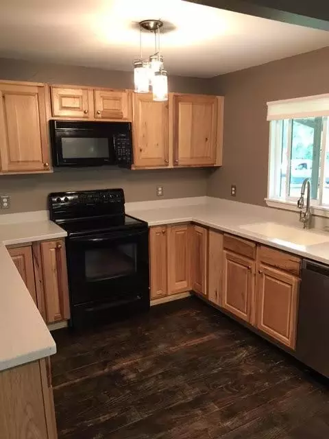 8465 E Antelope Rd, Eagle Point, OR 97524 photo 4