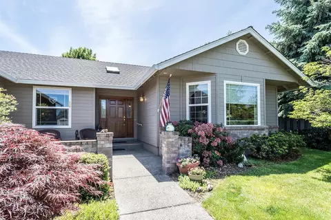 115 Walnut Pl, Phoenix, OR 97535 photo 7