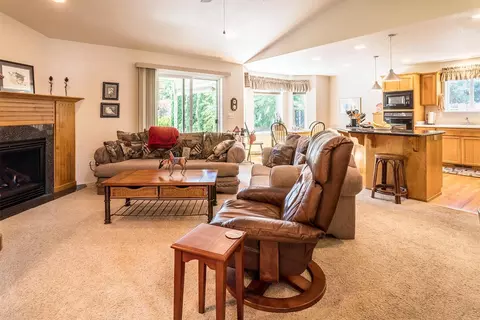 115 Walnut Pl, Phoenix, OR 97535 photo 18