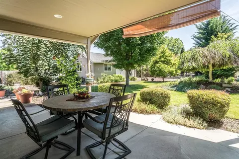 115 Walnut Pl, Phoenix, OR 97535 photo 26