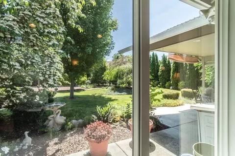 115 Walnut Pl, Phoenix, OR 97535 photo 22