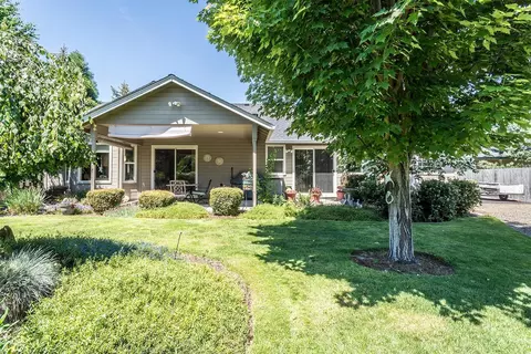 115 Walnut Pl, Phoenix, OR 97535 photo 35