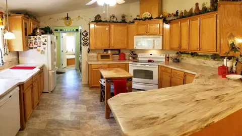 632 Marcy Loop Rd, Grants Pass, OR 97527 photo 3