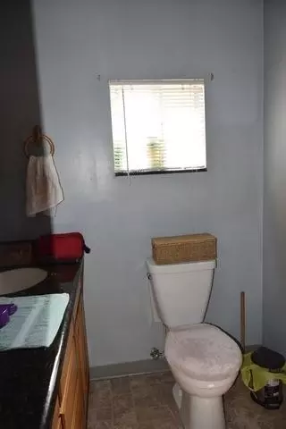 246 Gilbert Ave, Glendale, OR 97442 photo 12