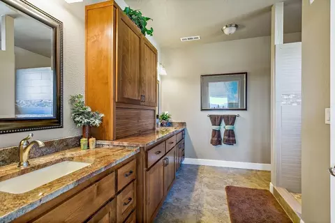 20 Pebble Creek Dr, Eagle Point, OR 97524 photo 24