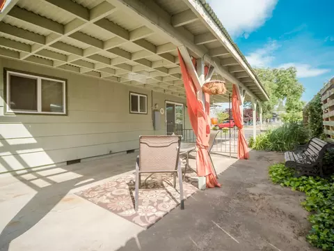 827 Maple St, Central Point, OR 97502 photo 15