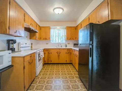 827 Maple St, Central Point, OR 97502 photo 9