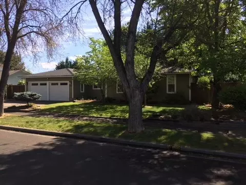344 Shadow Lawn Dr, Eagle Point, OR 97524 photo 4