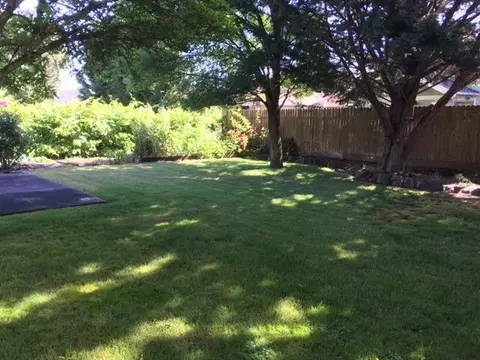 344 Shadow Lawn Dr, Eagle Point, OR 97524 photo 8