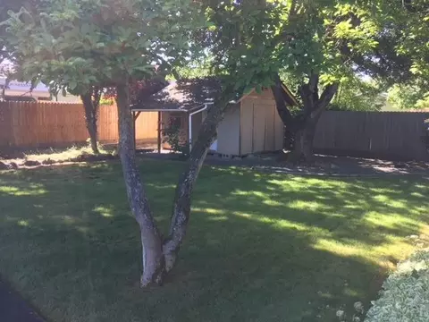 344 Shadow Lawn Dr, Eagle Point, OR 97524 photo 6