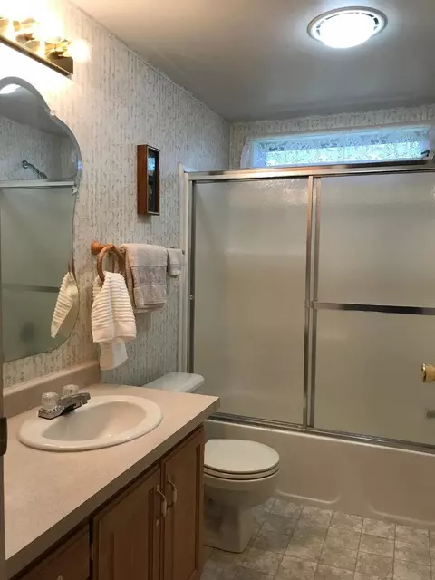 252 N Deanjou Ave, Eagle Point, OR 97524 photo 13