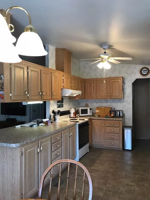 252 N Deanjou Ave, Eagle Point, OR 97524 photo 8