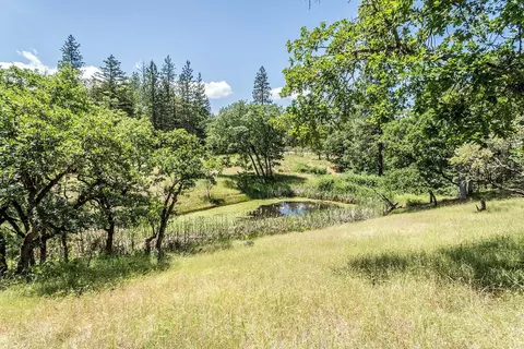7627 Lost Creek Rd, Eagle Point, OR 97524 photo 4