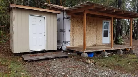 6837 W Side Rd, Cave Junction, OR 97523 photo 32