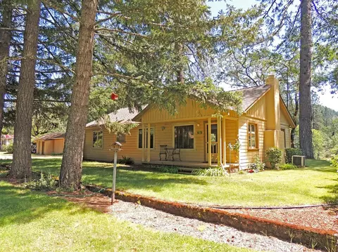 24468 Highway 62, Trail, OR 97541 photo 3