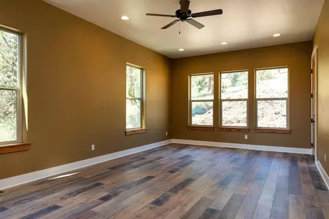 1070 Timber Ridge Loop, Klamath Falls, OR 97601 photo 13