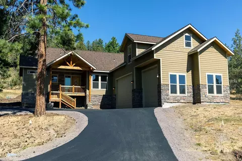 1070 Timber Ridge Loop, Klamath Falls, OR 97601 photo 2