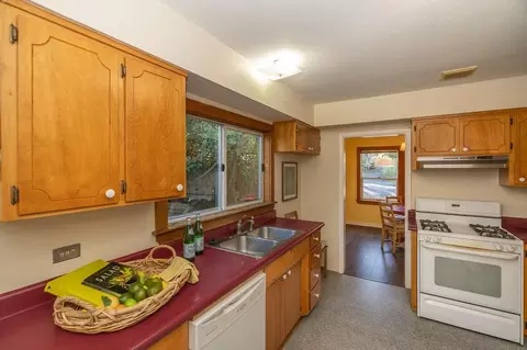 492 Scenic Dr, Ashland, OR 97520 photo 6