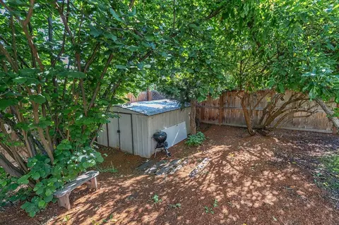 492 Scenic Dr, Ashland, OR 97520 photo 21