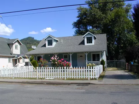 372 Sether Ave, Glendale, OR 97442 photo 4