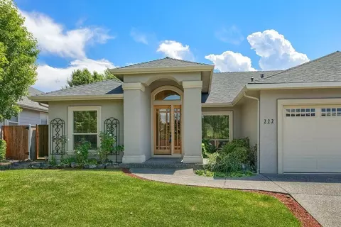 222 Bellerive, Eagle Point, OR 97524 photo 2