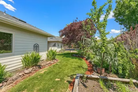 222 Bellerive, Eagle Point, OR 97524 photo 32