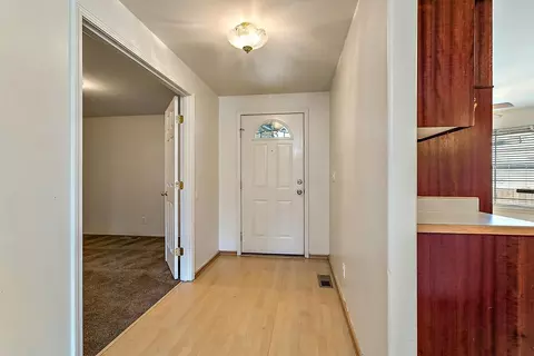 593 N Heights Dr, Eagle Point, OR 97524 photo 6