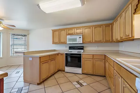 593 N Heights Dr, Eagle Point, OR 97524 photo 9