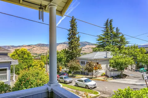 41 Gresham St, Ashland, OR 97520 photo 5