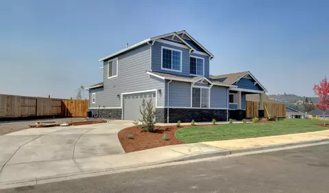 117 Linton Way, Eagle Point, OR 97524 photo 3