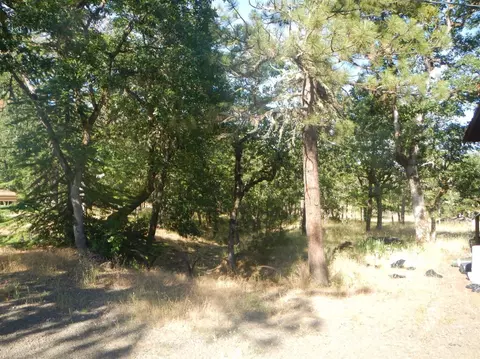 505 Ironwood Dr, Eagle Point, OR 97524 photo 8